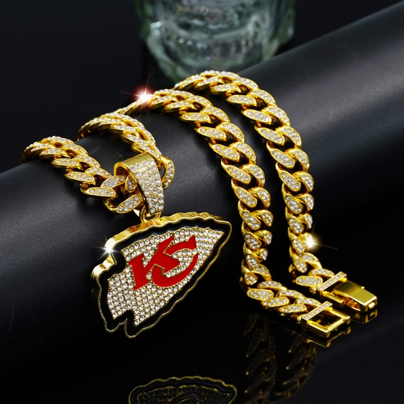 Chiefs Pendant and Necklace Gold