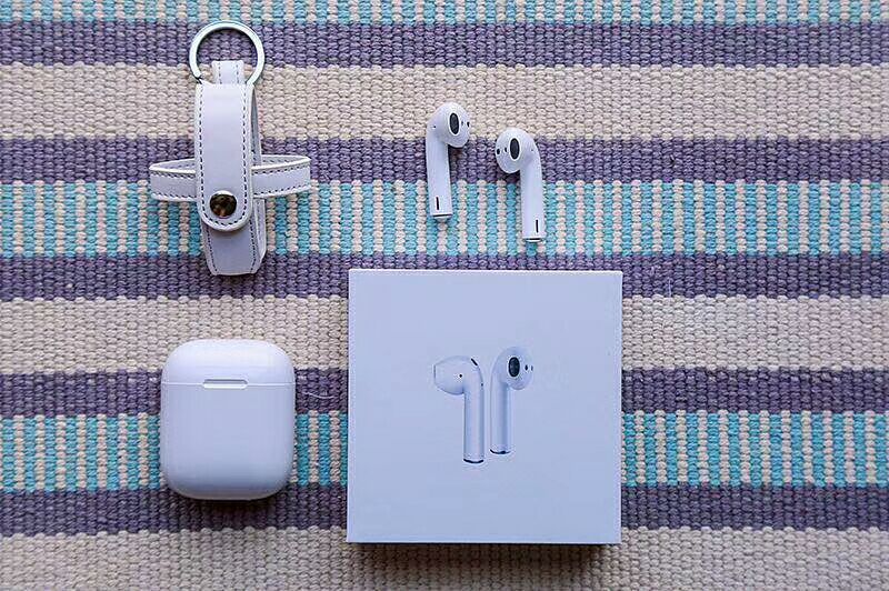 Apple AirPods