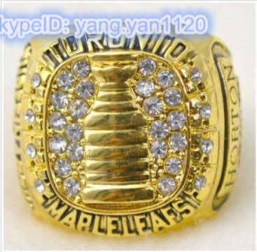 NHL Toronto Maple Leafs World Champions Gold Ring
